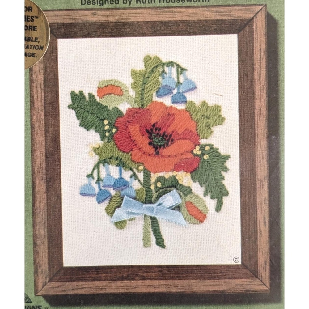 Vintage 1978 Jiffy Stitchery  Crewel Embroidery Kit Poppies Bluebells NOS Floral